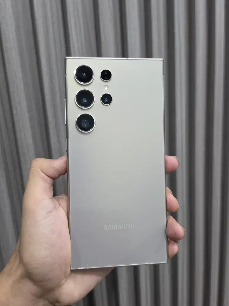Samsung S24 Ultra 12/512gb SEIN