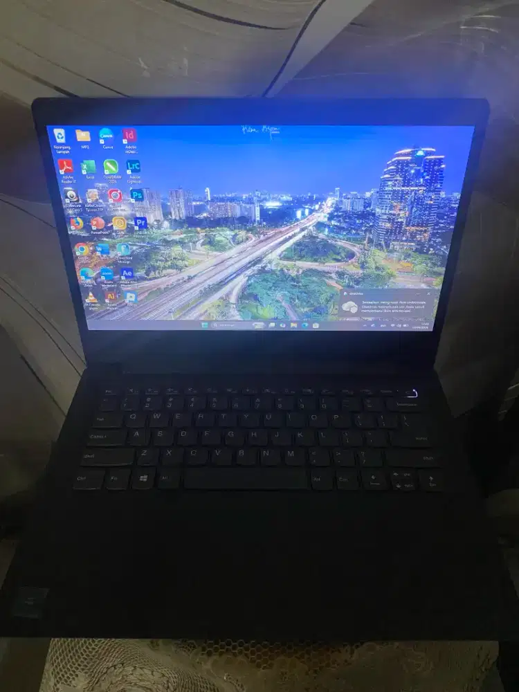 Lenovo V14 / Ideapad Slim V14, Intel Core i3-1005G1, Ram 8 GB/256GB.