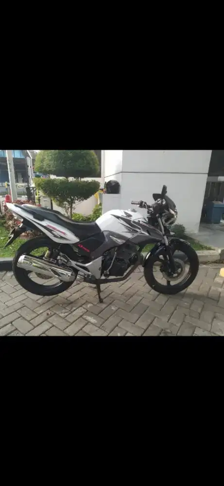 tiger revo tahun 2014 plat L Gubeng