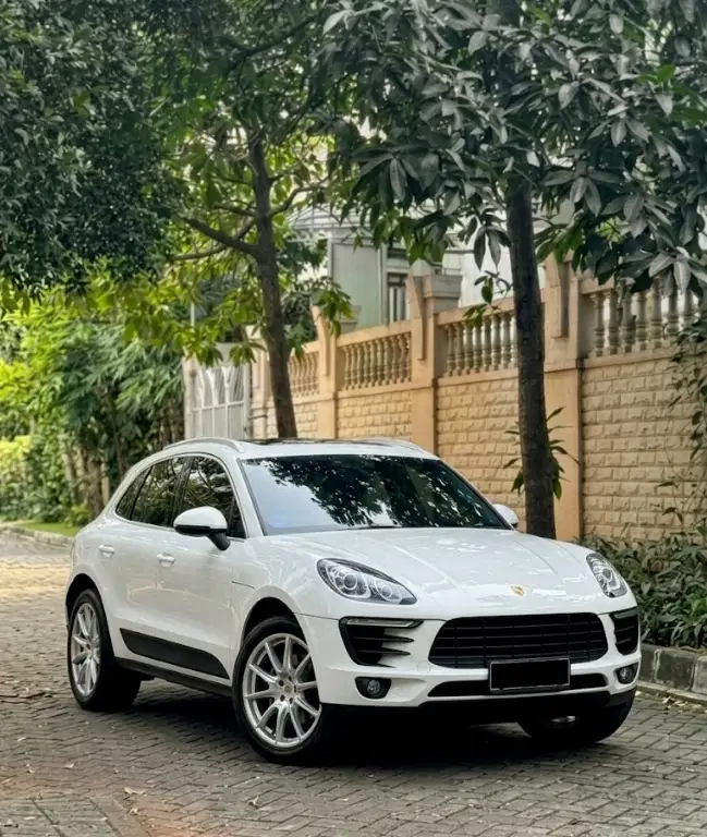 Porsche 
MACAN S 3.0 V6