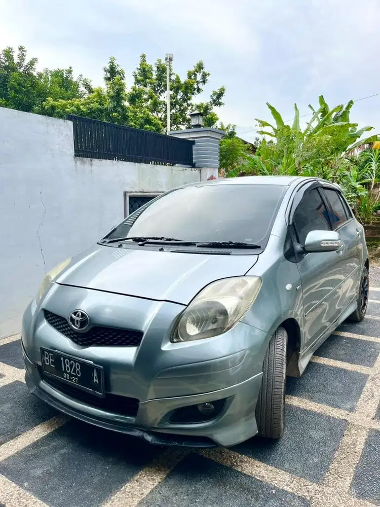 Toyota Yaris type J