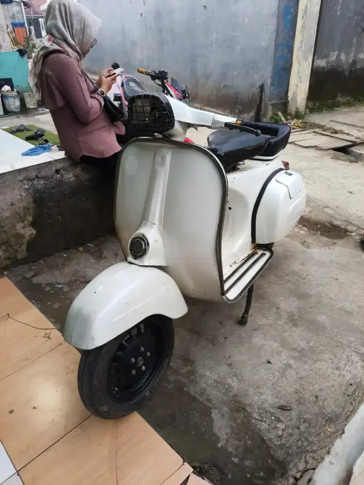 Vespa super istimewa