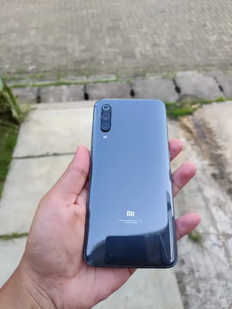 Xiaomi Mi9 - 8/128