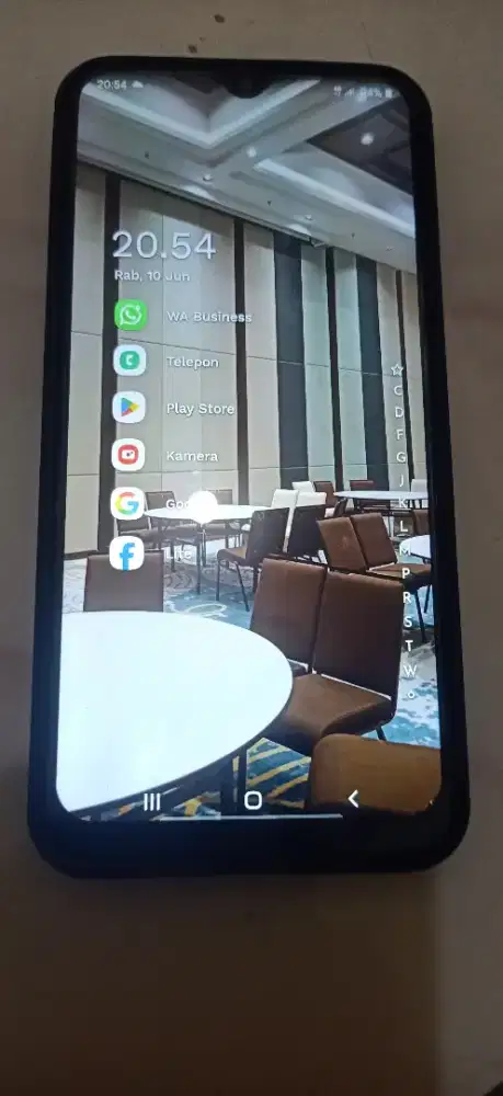 Samsung M20.Ram 3/32.