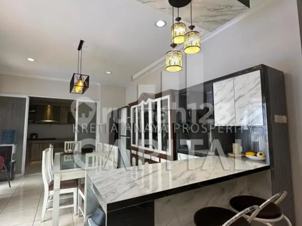 Harga Special Rumah Keren Fully Furnished Dilengkapi Kolam Renang di Kota Baru Parahyangan Tatar Ratnasasih