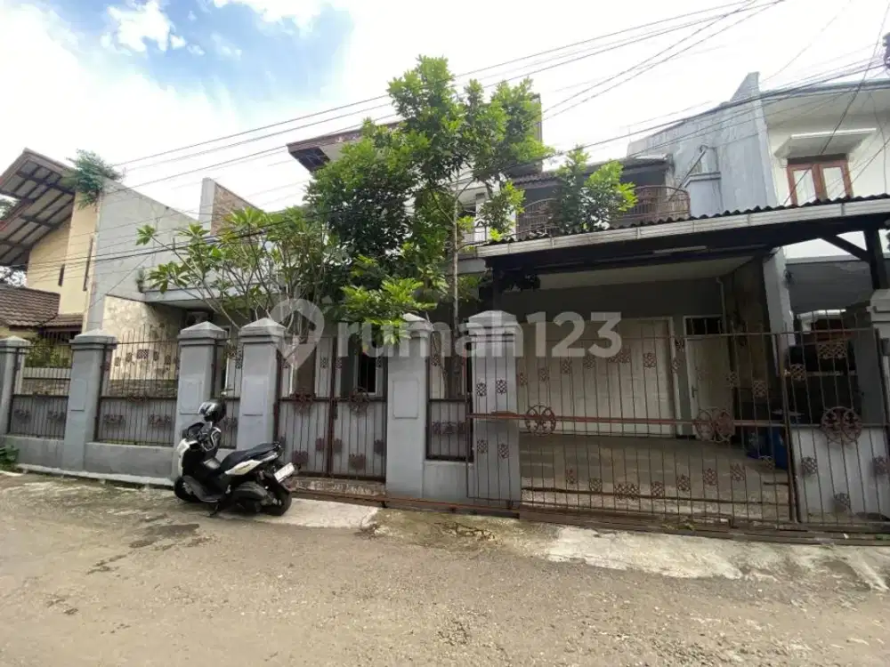 Rumah Bagus Hitung Tanah di Batununggal Bandung