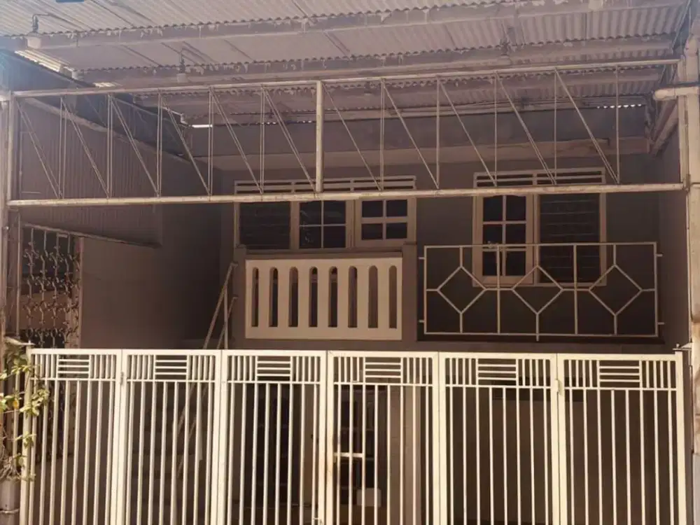 rumah 2 lantai nol Jalan raya di Kupang Jaya, Hadap Timur , Row Jalan Lebar