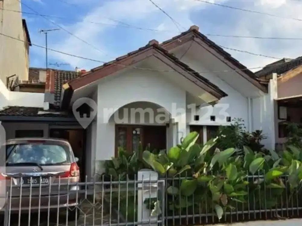 Rumah Cantik Harga Menarik di Antapani Bandung