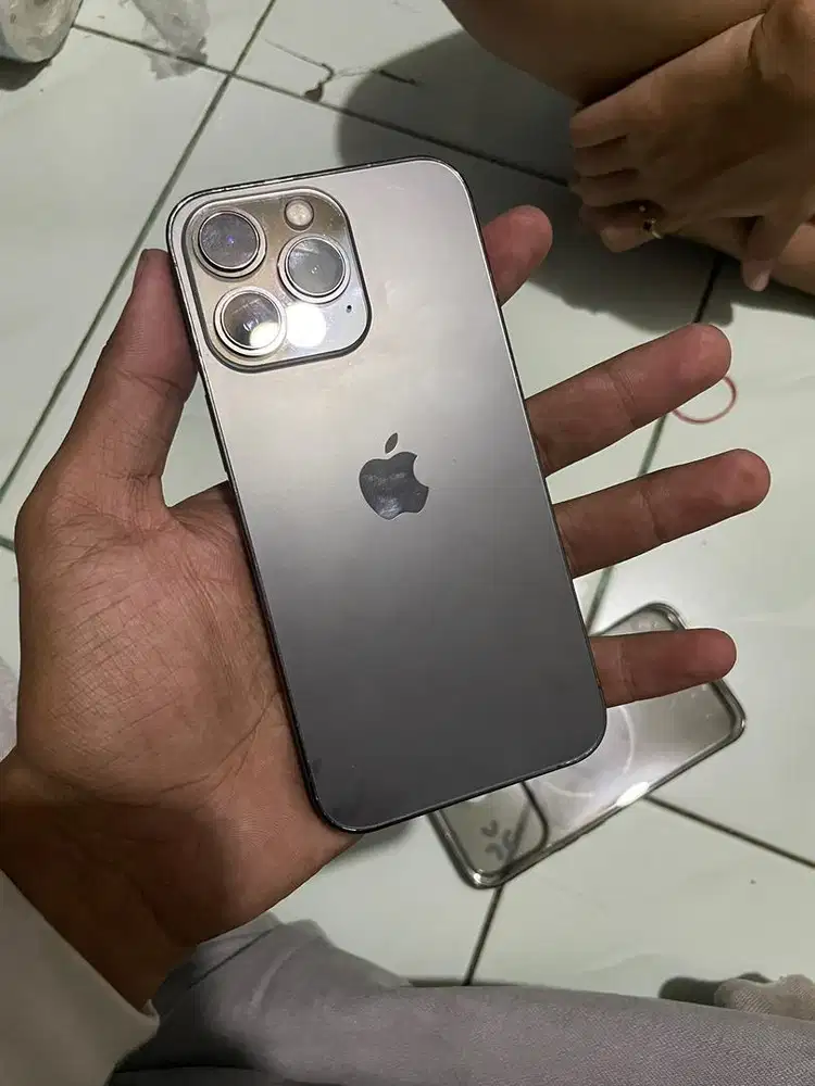 IPHONE 13 pro 256 black
