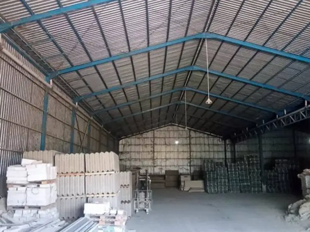 GUDANG SIDAYU GRESIK*Listrik 5500watt Akses Container 40