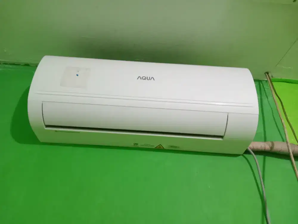 AC Aqua 1/2 pk masih bagus
