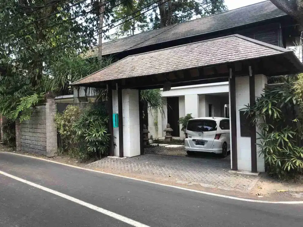 dijual villa mewah di seminyak bali