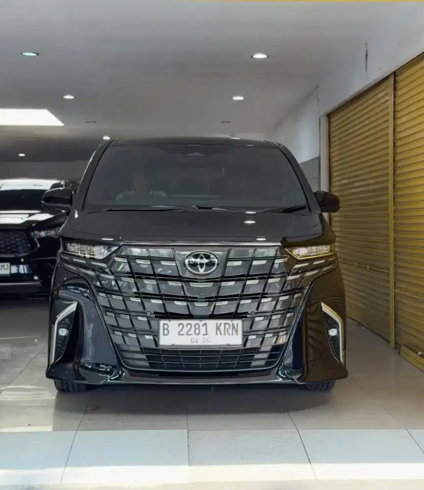 Toyota Alphqrd 2.5 G Hybrid TSS