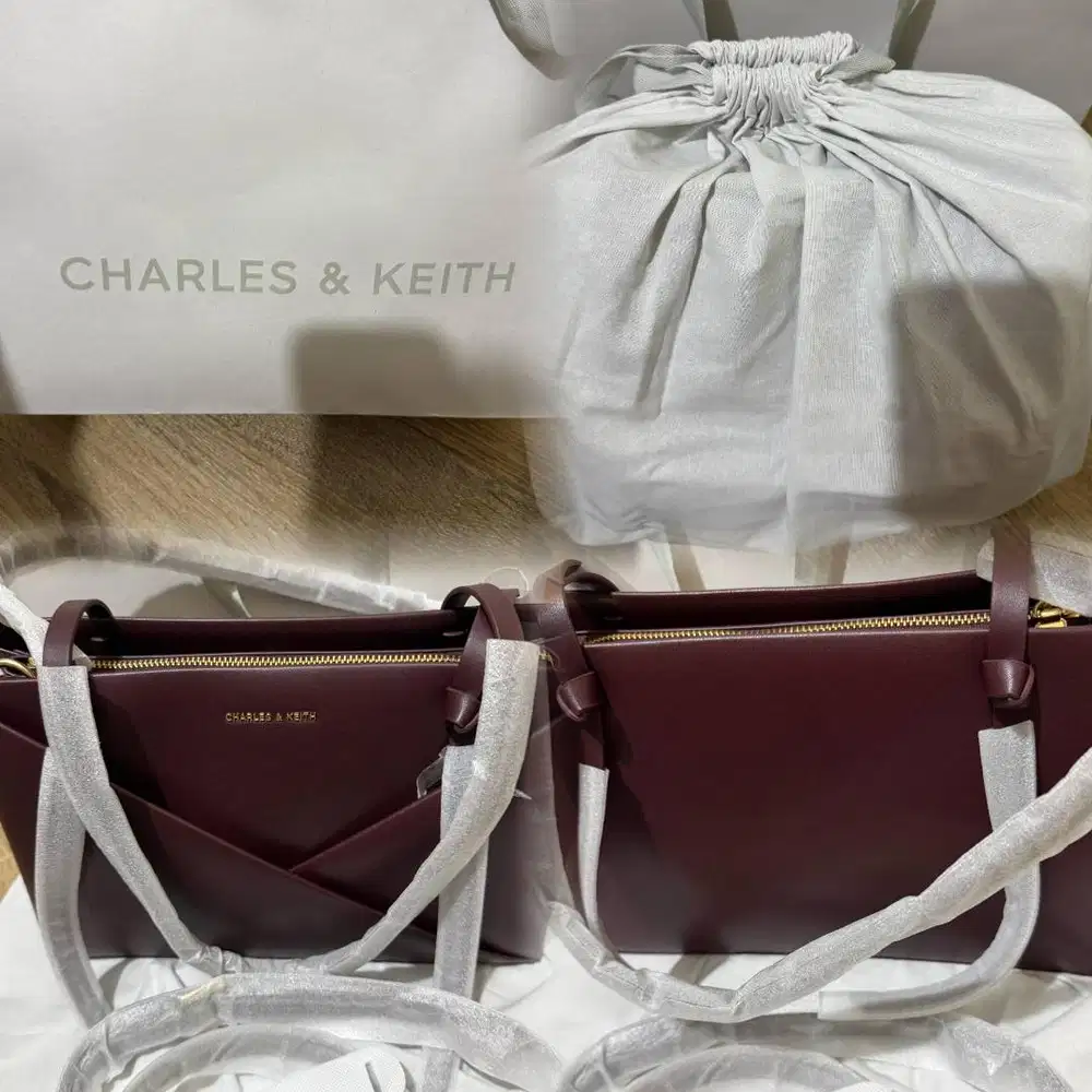 Charles & Keith Geometric Midori - Very Good Condition