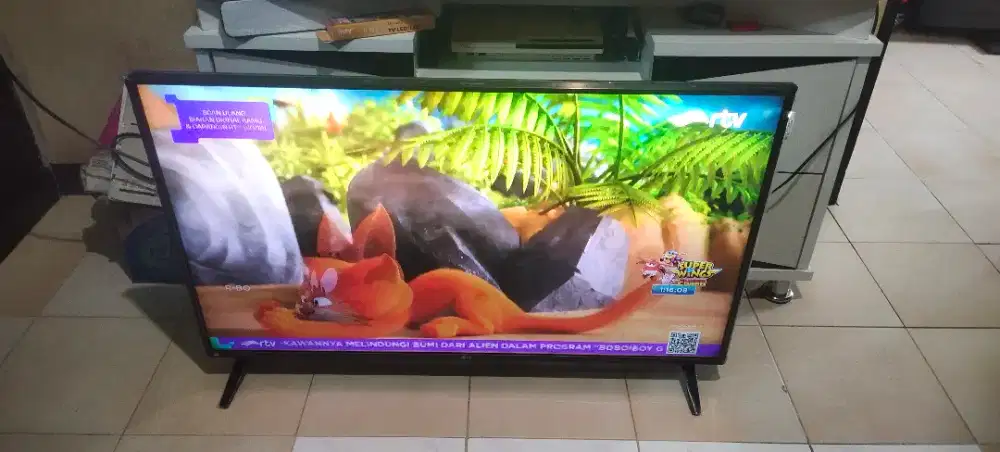 LG Smart Tv Android 43 INCHI mulus