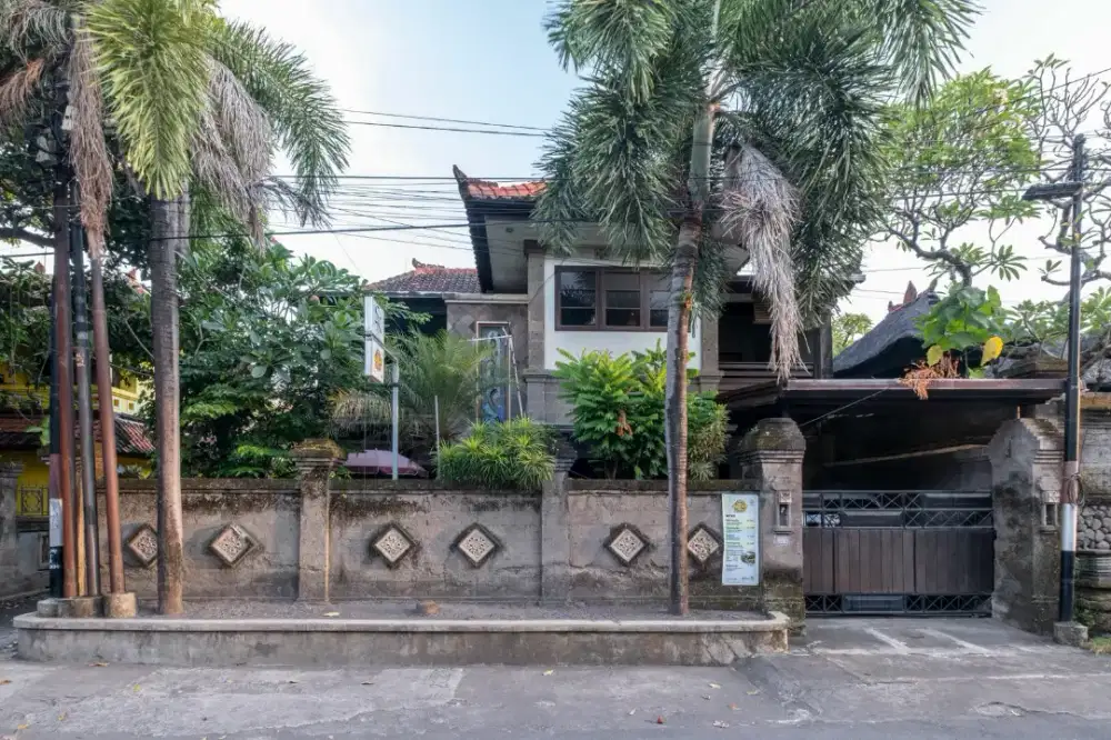 JUAL RUMAH MEWAH LT II JLN JAYAGIRI RENON DENPASAR