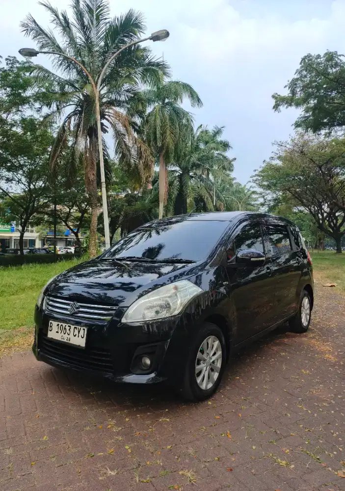 Suzuki Ertiga GX 1.4 A/T 2015