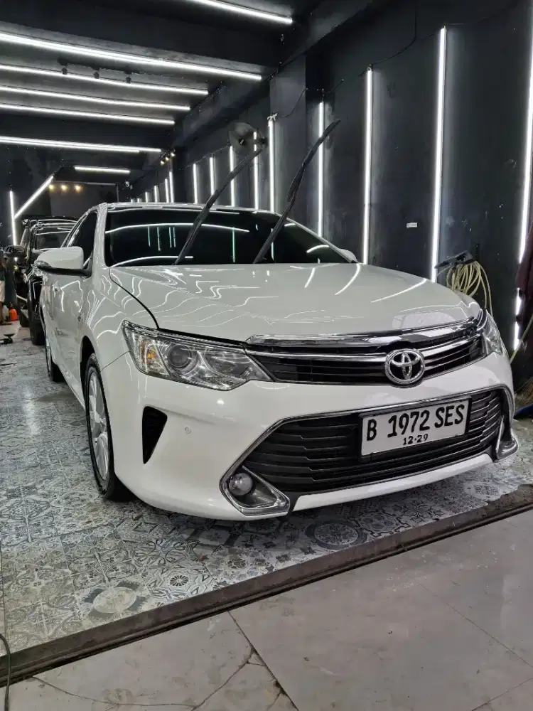 CAMRY 2.5 V PUTIH
