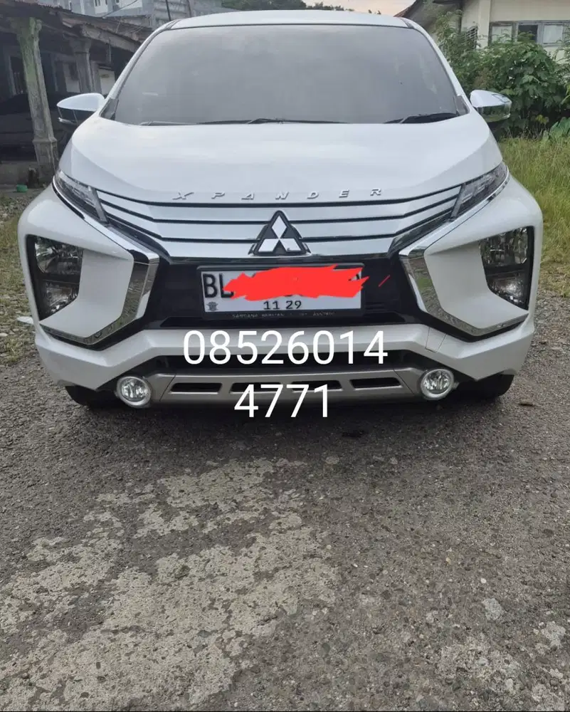 Dijual Mobil Mitsubishi Xpander 1,5 AT 2018 warna putih.