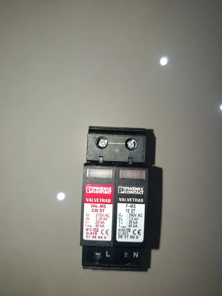 Surge Arrester / Penangkal petir