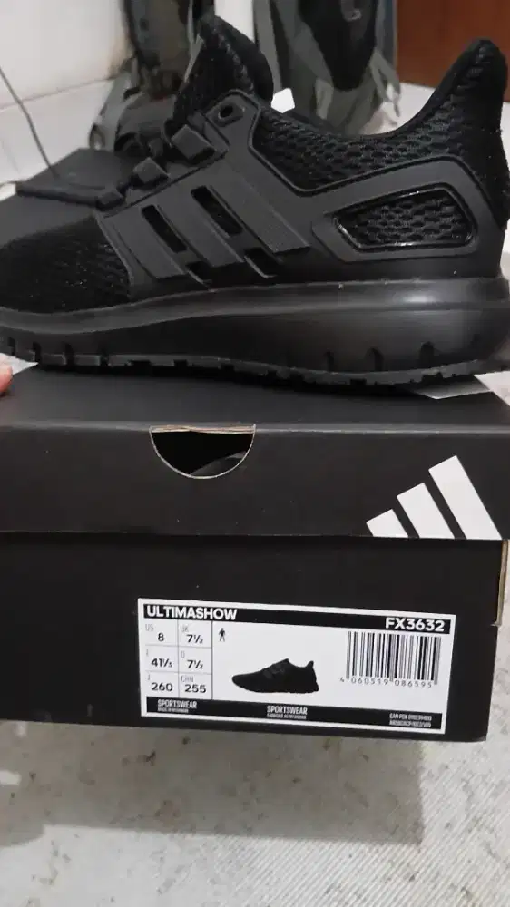 Sepatu Adidas Ultimashow