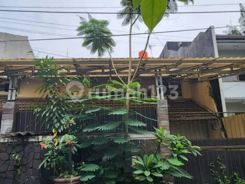 Rumah Lama Hitung Tanah Dikomplek Muara Astana Anyar Dekat Tegalega Bandung