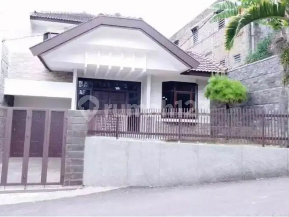 Rumah Siap Huni Di Hegarmanah Strategis dekat Ciwalk Bandung