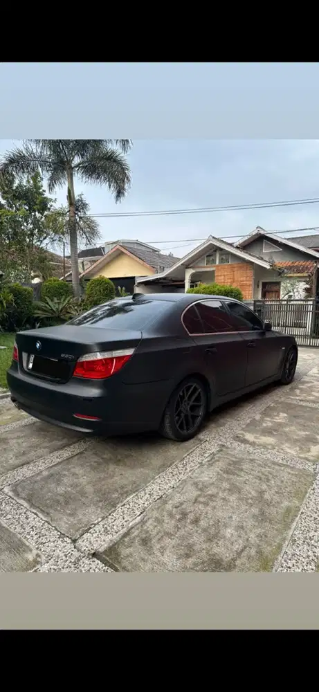 BMW 523i  e60 2009