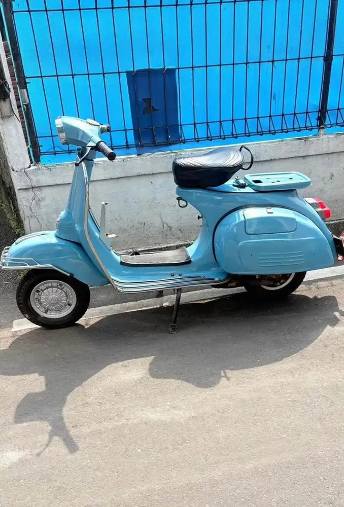 Vespa super tahun 75