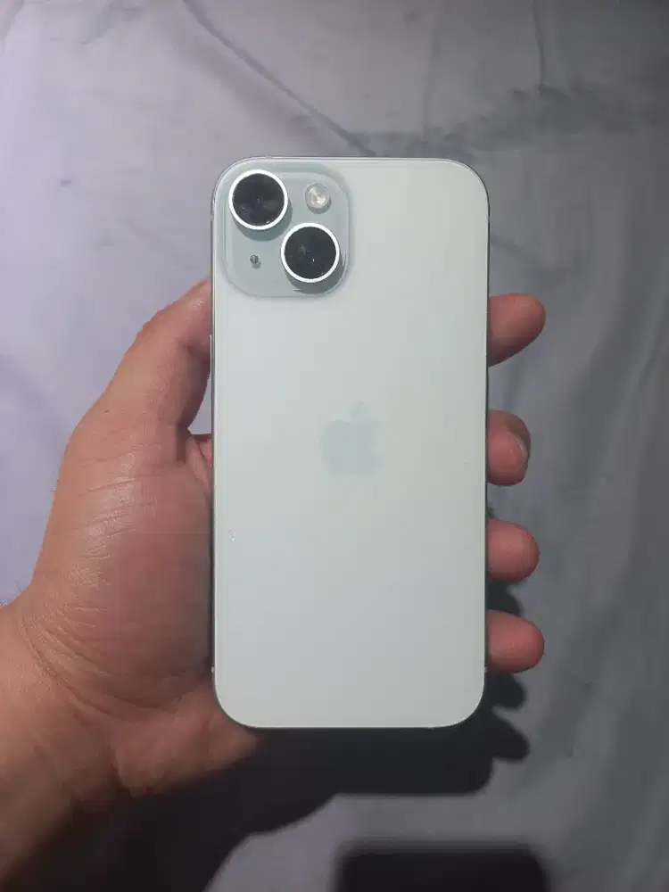Iphone 15 garansi Ibox bh 83%
