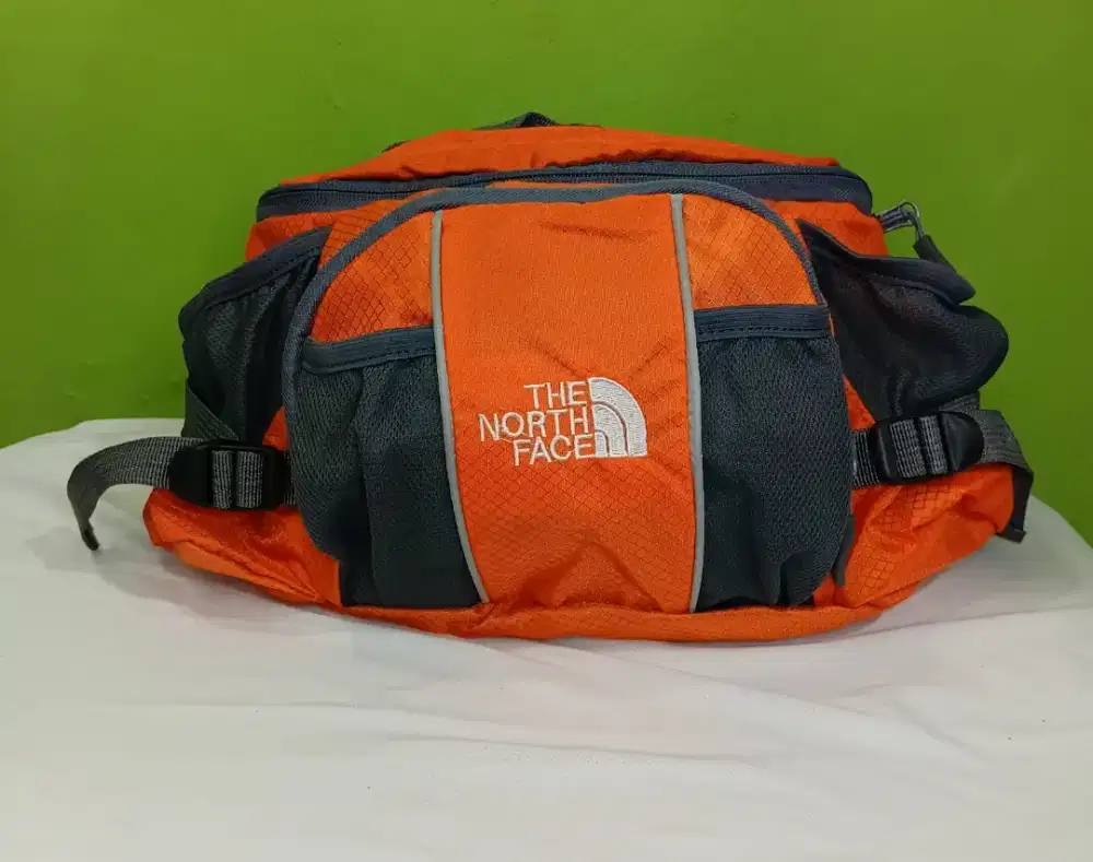 Tas pinggang / waist bag tnf cowok preloved luar