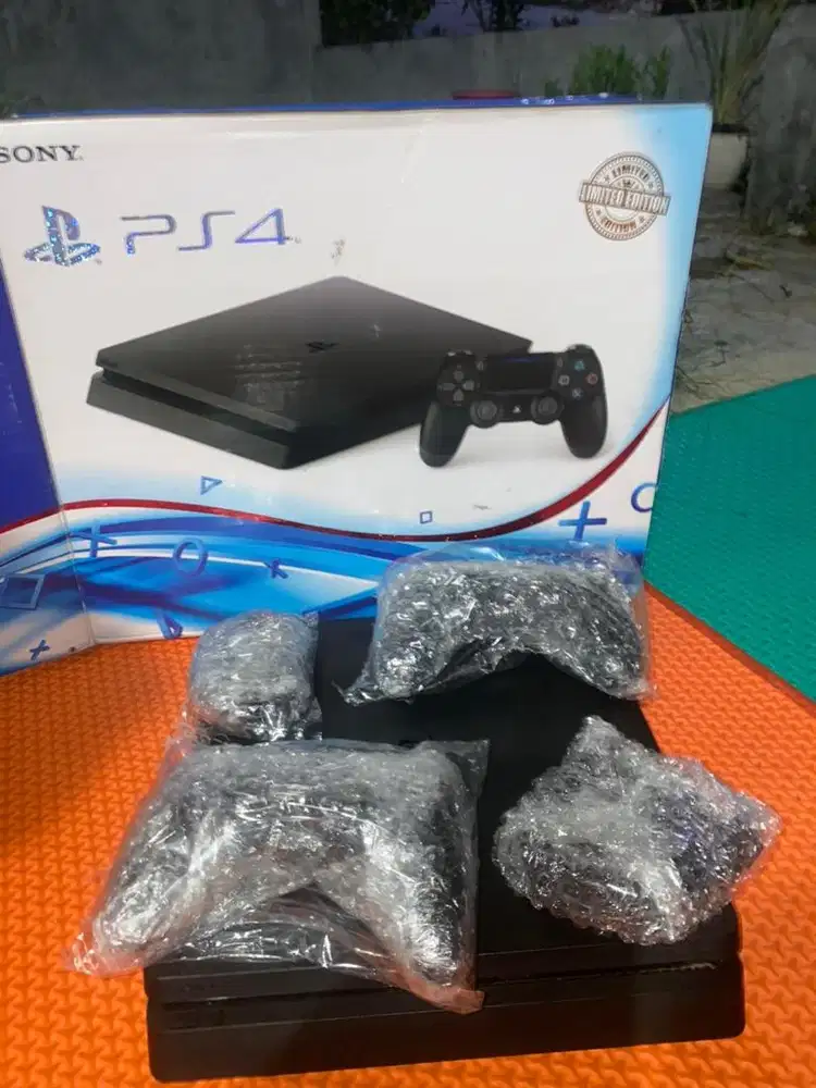 PS4 slim 1TB Original