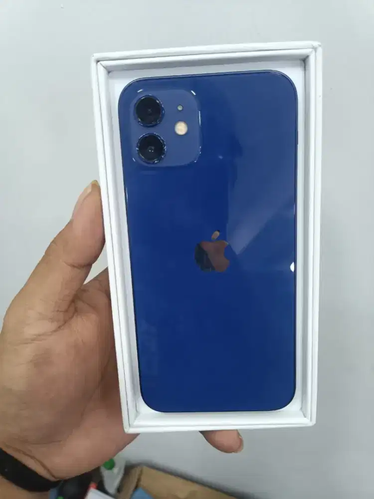 iPhone 12 64gb blue