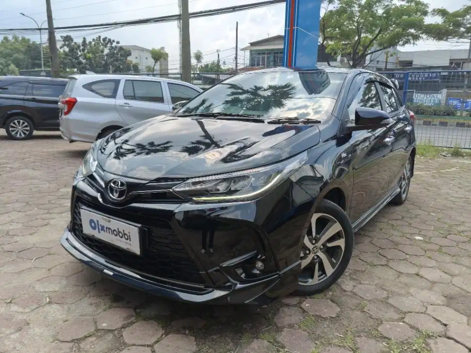 LOW DP Toyota Yaris 1.5 GR Sport Bensin-AT 2022 KZS