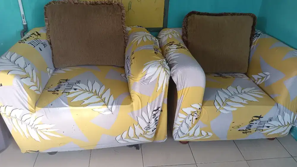 DIJUAL: Sepasang Kursi Sofa Minimalis 1 Seater + Bonus Cover Elastis