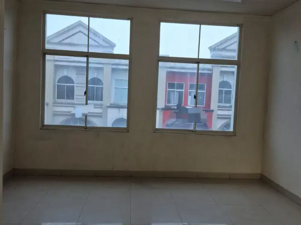 Disewakan Ruko 3 Lantai Dalam Komplek Ruko Grand Galaxy City. Kota Bekasi