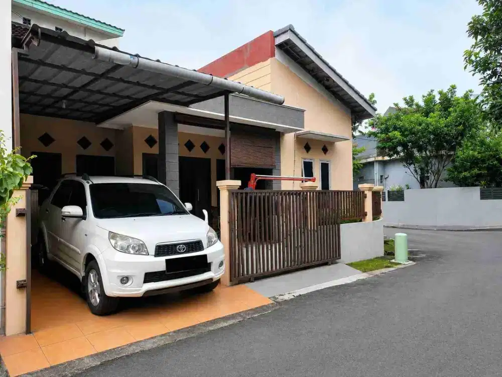 Rumah 1,5 Lantai Dalam Komplek Graha Bintaro Tangerang Selatan