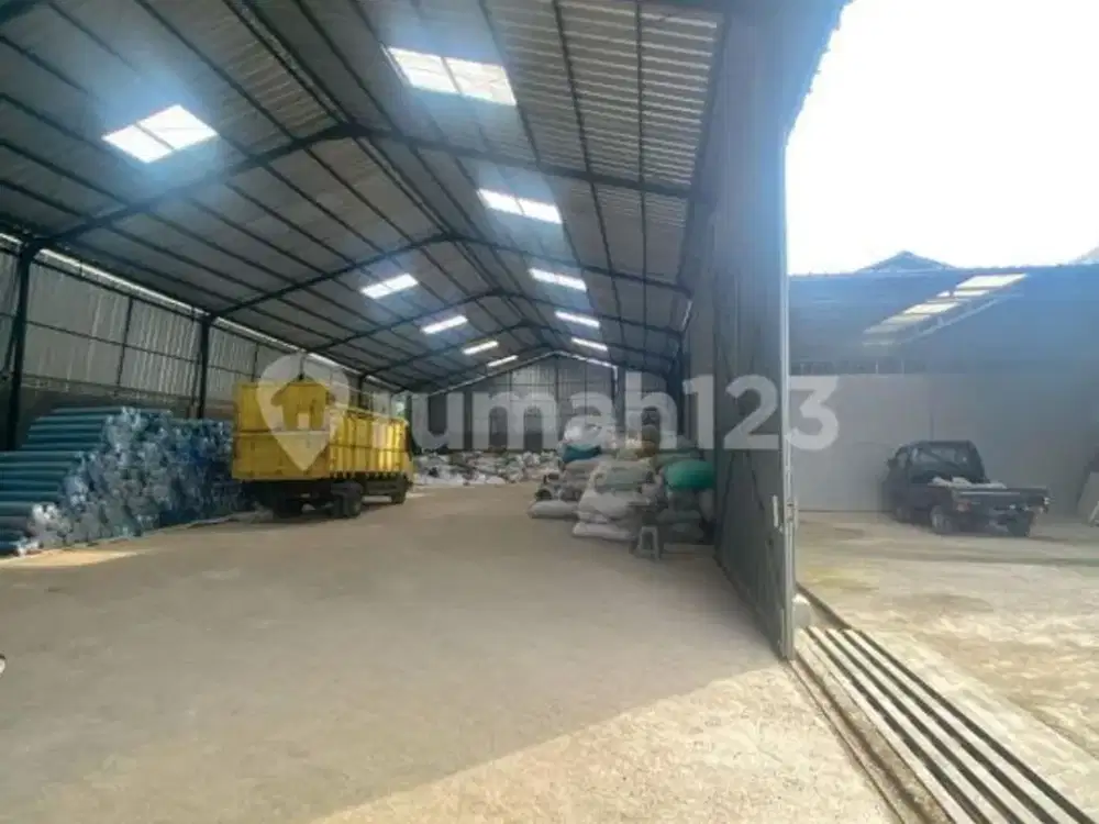 Dijual Gudang Strategis Dekat Tol Margaasih di Bandung