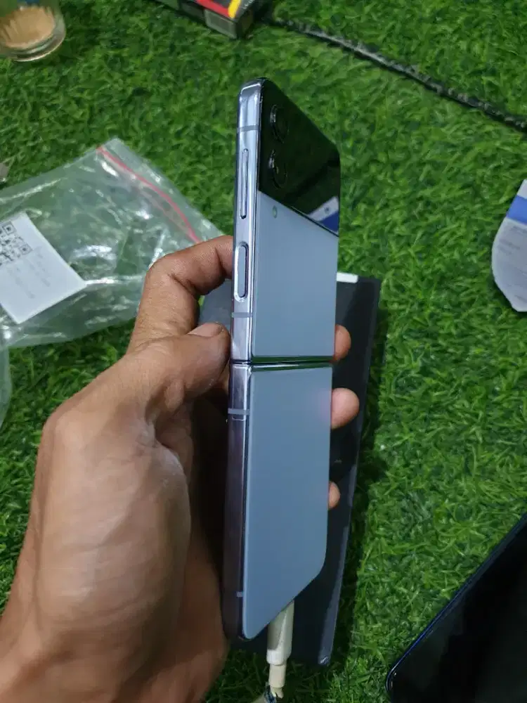 Samsung z flip4 8/256gb fullset resmi