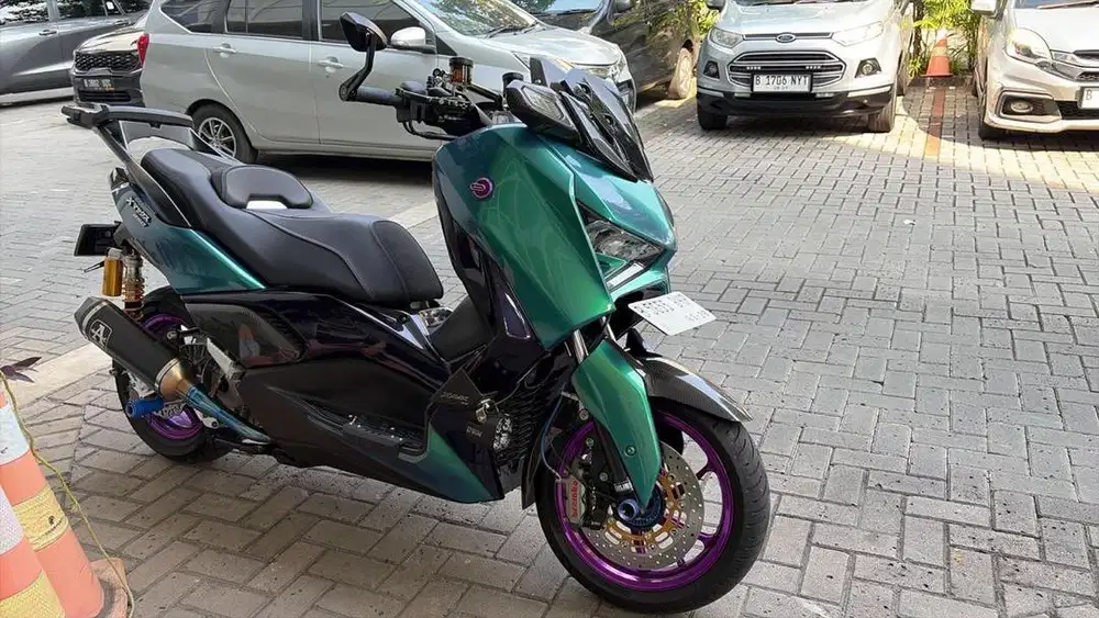 Yamaha Xmax 2023