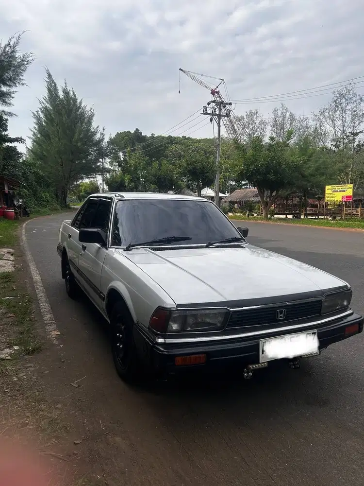 Honda Accord 1983 Bensin