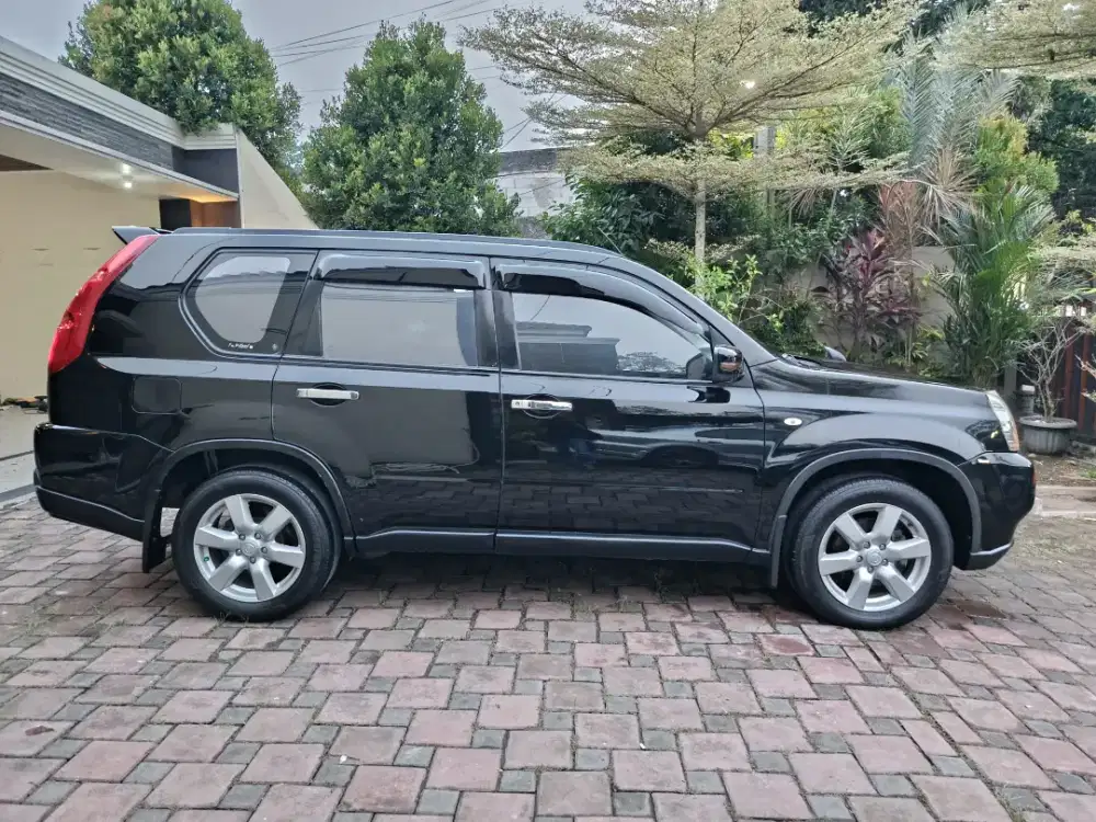 NISSAN XTRAIL X-TRAIL NOT CRV PAJERO FORTUNER