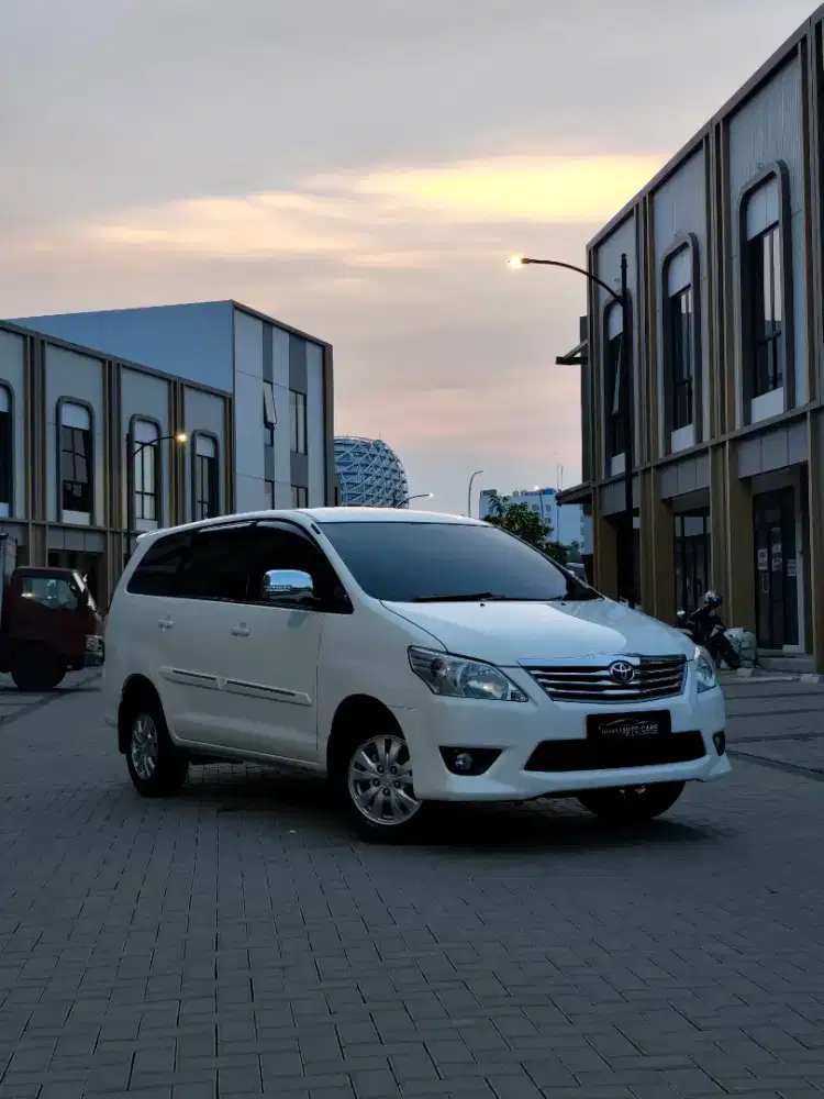 Toyota Kijang Innova 2.0 G AT NIK 2012 WARNA FAVORIT TANGAN PERTAMA