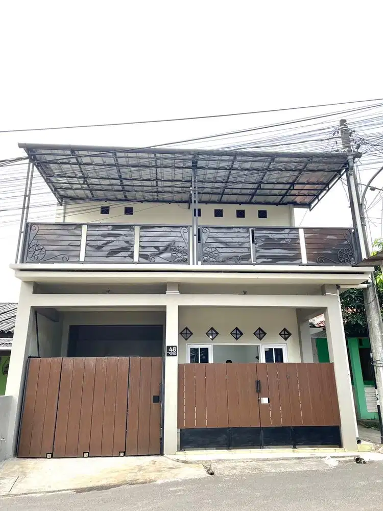 Di sewakan rumah nyaman 2 lantai