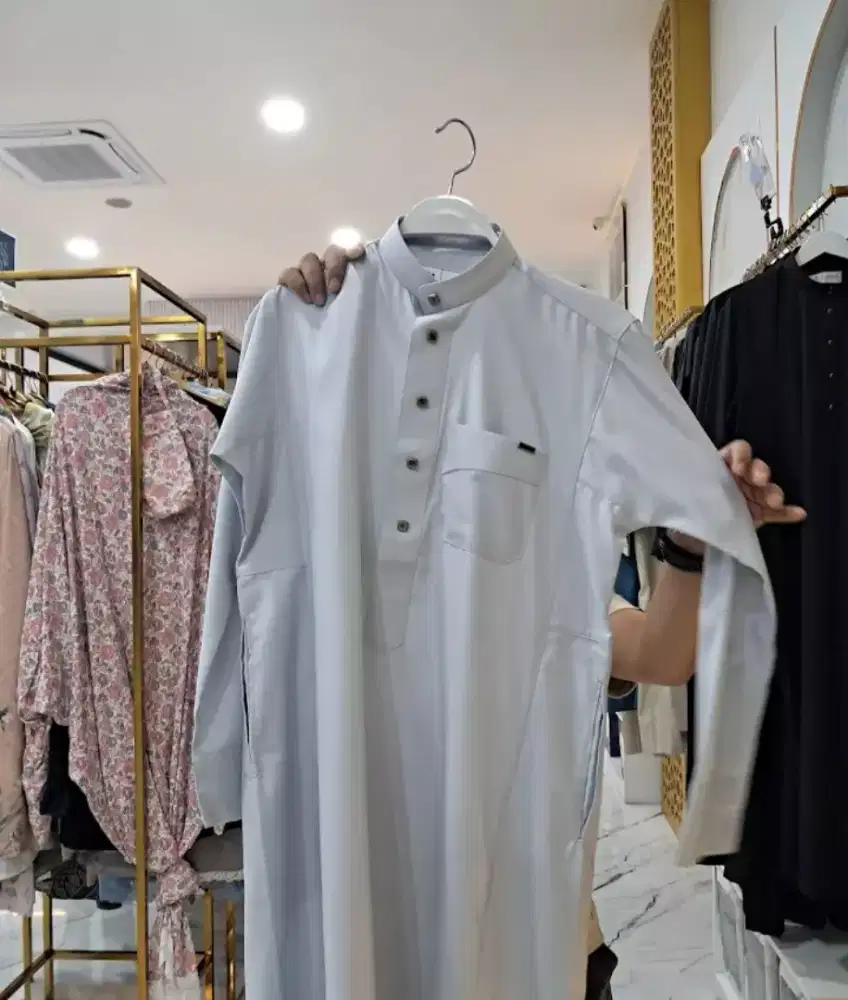Di butuhkan cepat karyawan wanita untuk toko gamis