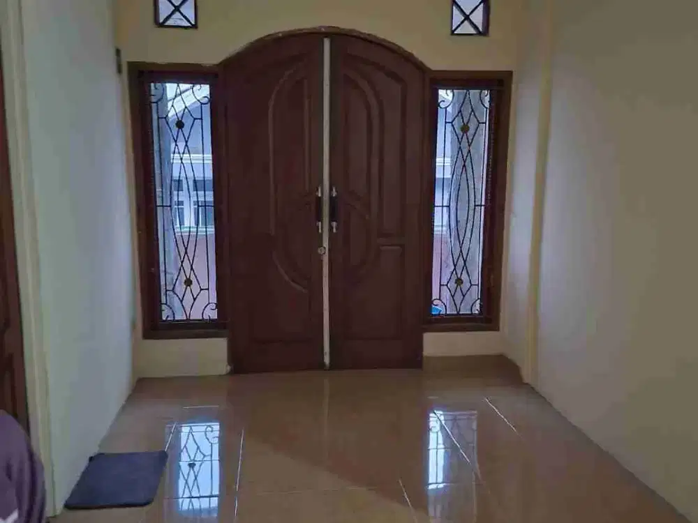 Disewakan rumah 2 lt di Cempaka Putih.Jakarta Pusat