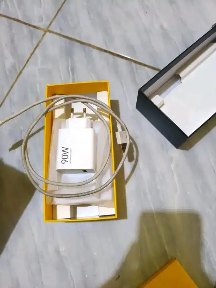 Charger bawaan Xiaomi /poco 90 Watt