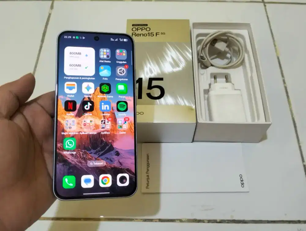 OPPO RENO 15F 5G RAM 12GB / 256GB AMOLED 50MP NFC Snapdragon 6 7000Mah