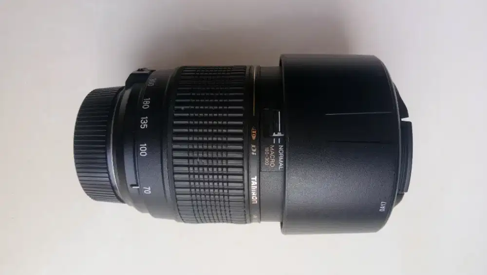 Lensa Tele Tamron 70-300mm for nikon Rp.950.000