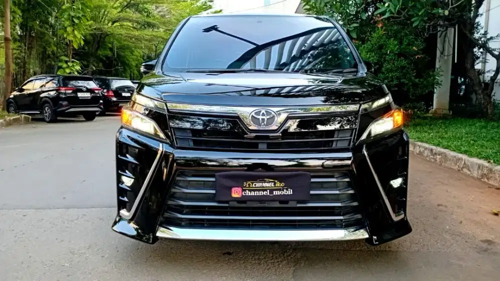 TOYOTA VOXY 2.0 MATIC 2020 BLACK